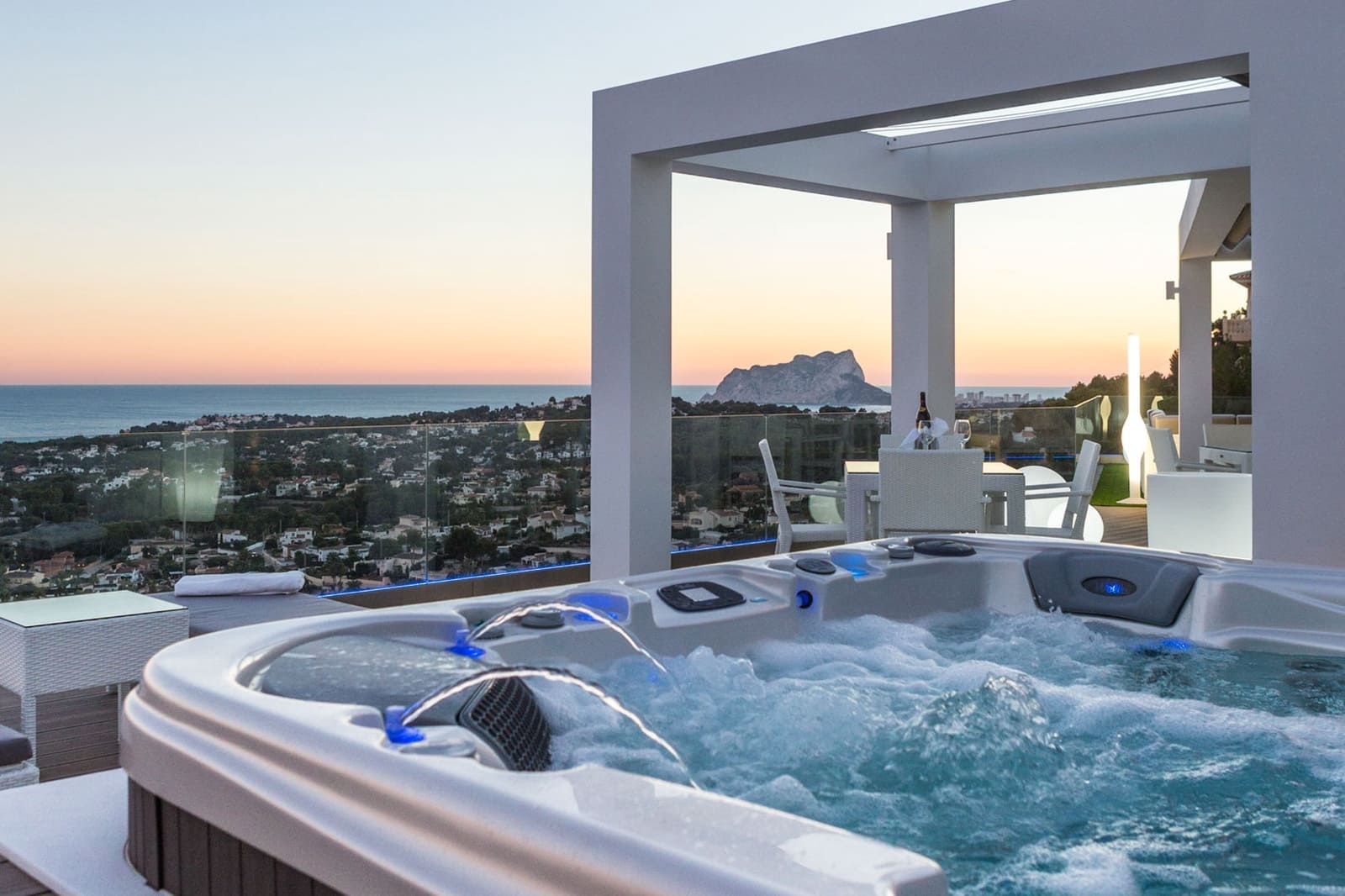 5 bedroom Villa for sale in Moraira with garage - € 1,990,000 (Ref: 9484258)