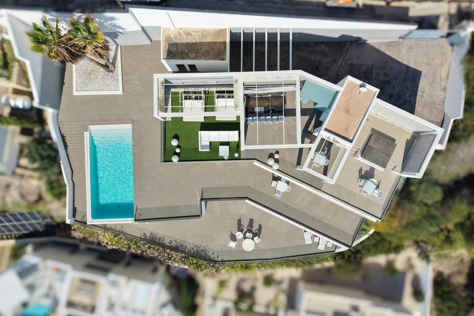 5 bedroom Villa for sale in Moraira with garage - € 1,990,000 (Ref: 9484258)