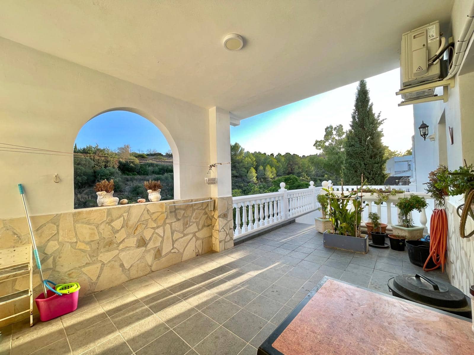 4 quarto Casa em Banda para venda em Gata de Gorgos com garagem - 325 000 € (Ref: 9484260)