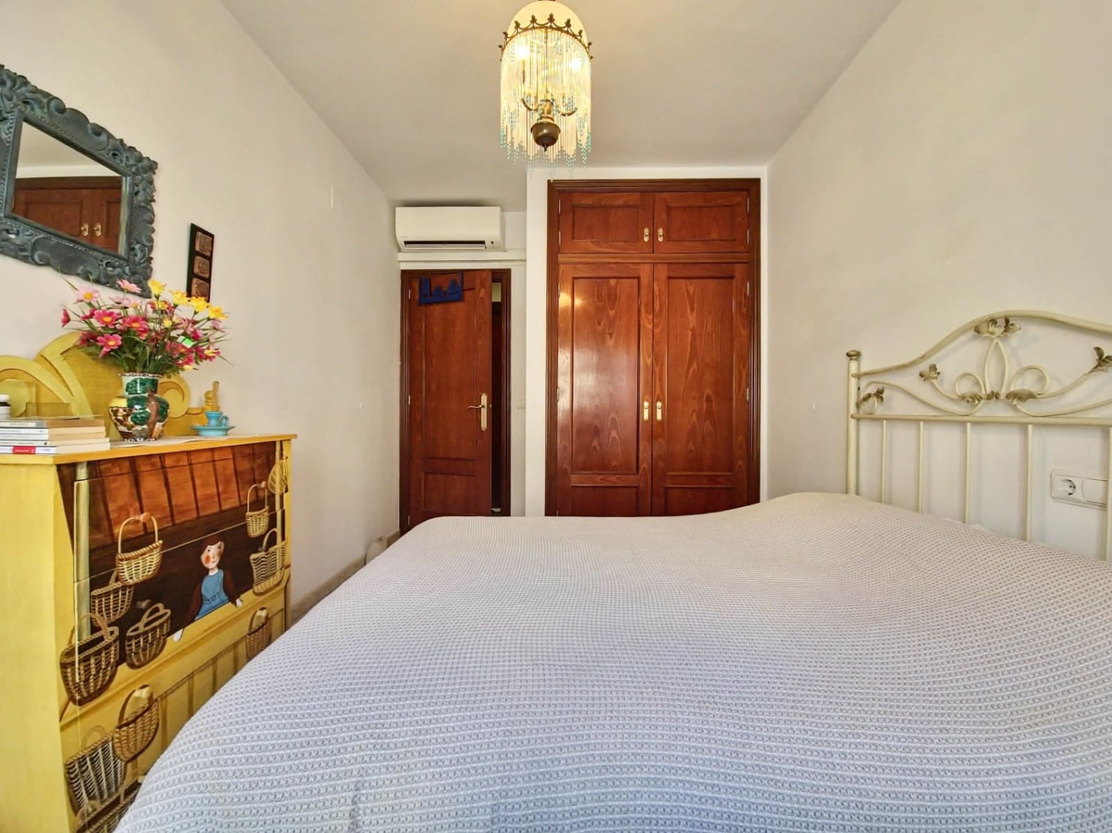 4 bedroom Apartment for sale in Denia with garage - € 311,000 (Ref: 9484261)