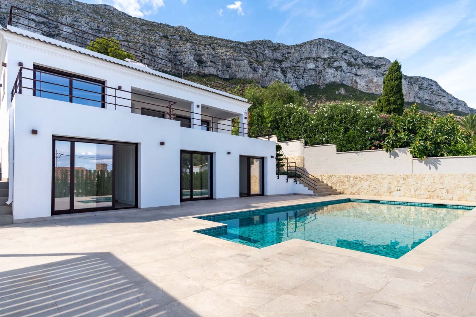 4 slaapkamer Villa te koop in Denia met garage - € 999.000 (Ref: 9484268)