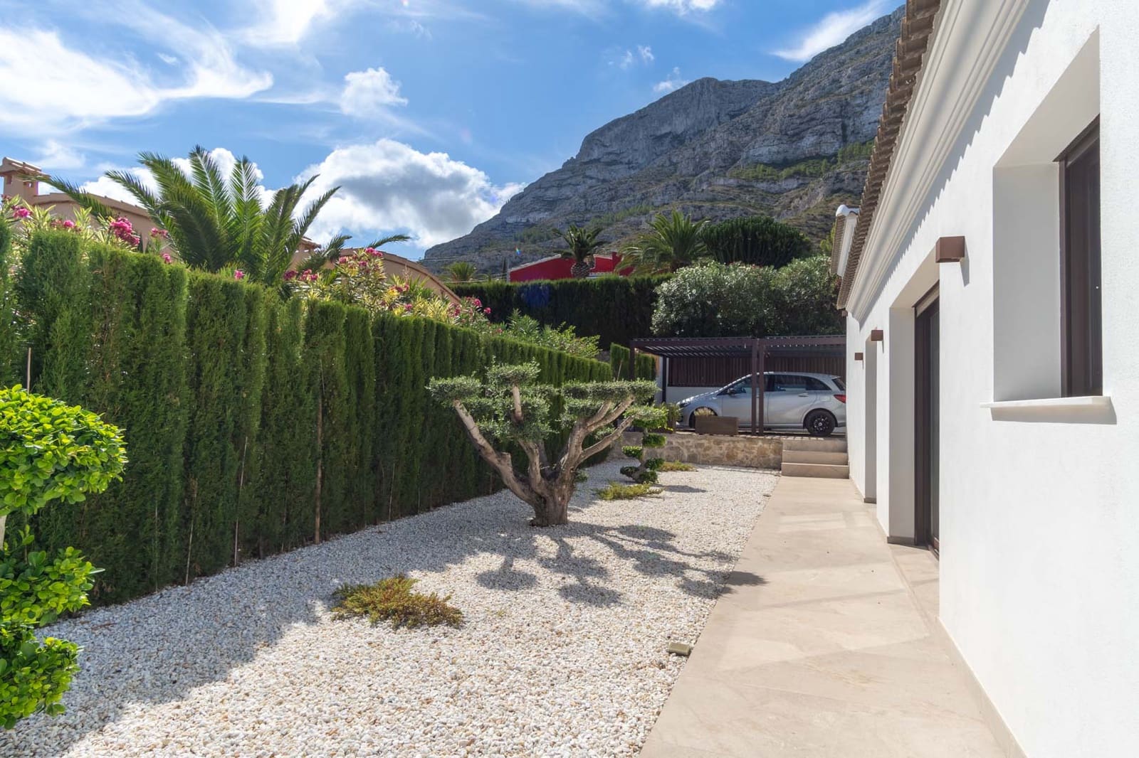 4 slaapkamer Villa te koop in Denia met garage - € 999.000 (Ref: 9484268)