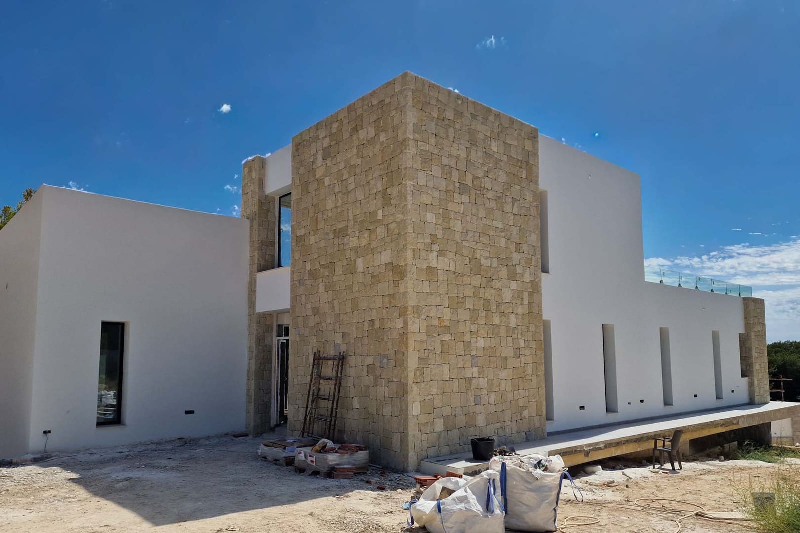 4 bedroom Villa for sale in Teulada with garage - € 1,995,000 (Ref: 9484269)