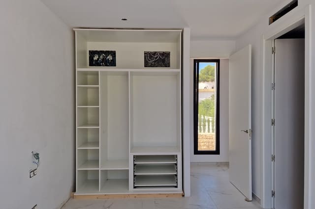 4 camera da letto Villa in vendita in Teulada Pueblo, Teulada-Moraira con garage - 1.995.000 € (Rif: 9484269)
