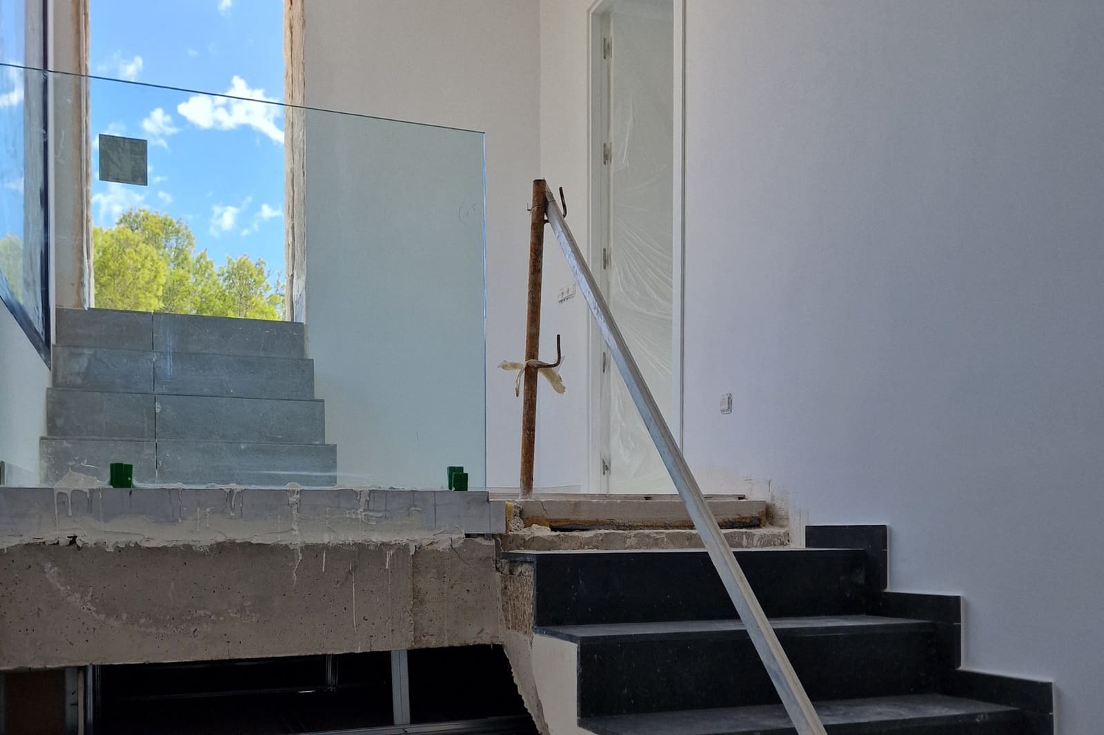 4 bedroom Villa for sale in Teulada with garage - € 1,995,000 (Ref: 9484269)