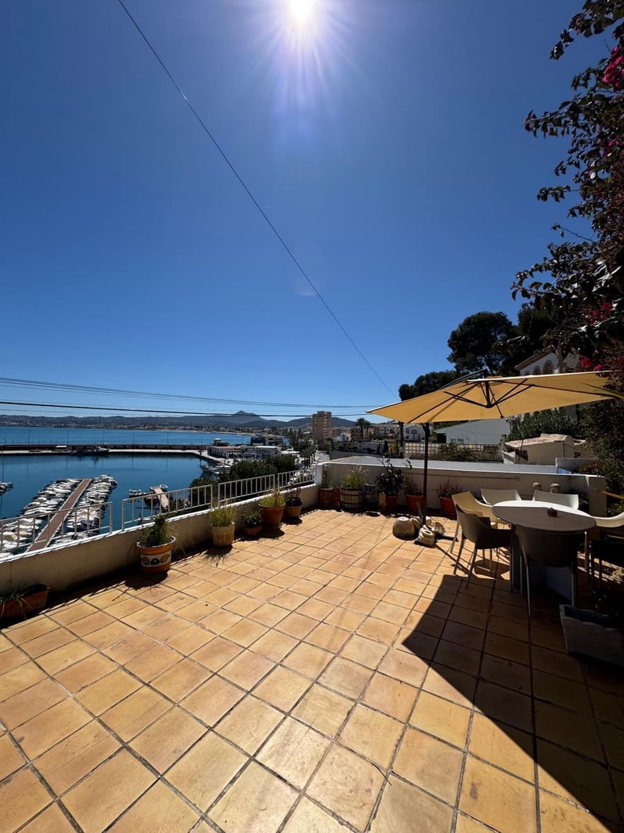 Chalet de 4 habitaciones en Javea / Xàbia en venta con garaje - 2.680.000 € (Ref: 9484271)