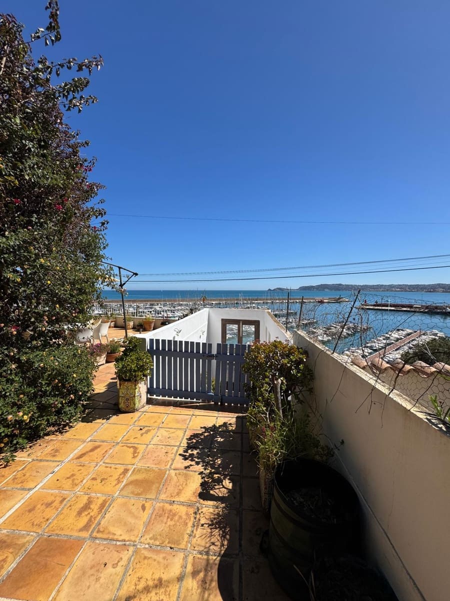 Chalet de 4 habitaciones en Javea / Xàbia en venta con garaje - 2.680.000 € (Ref: 9484271)