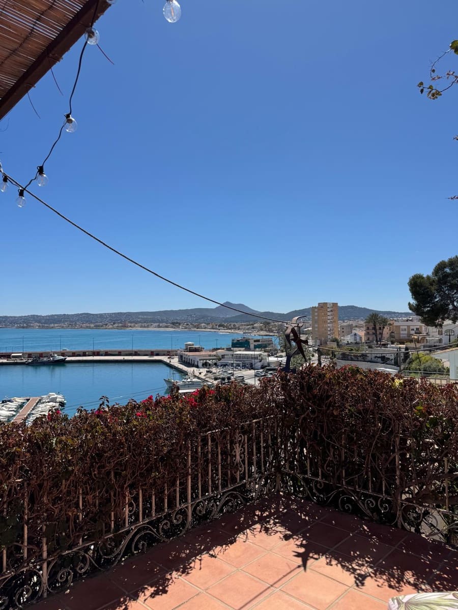 Chalet de 4 habitaciones en Javea / Xàbia en venta con garaje - 2.680.000 € (Ref: 9484271)