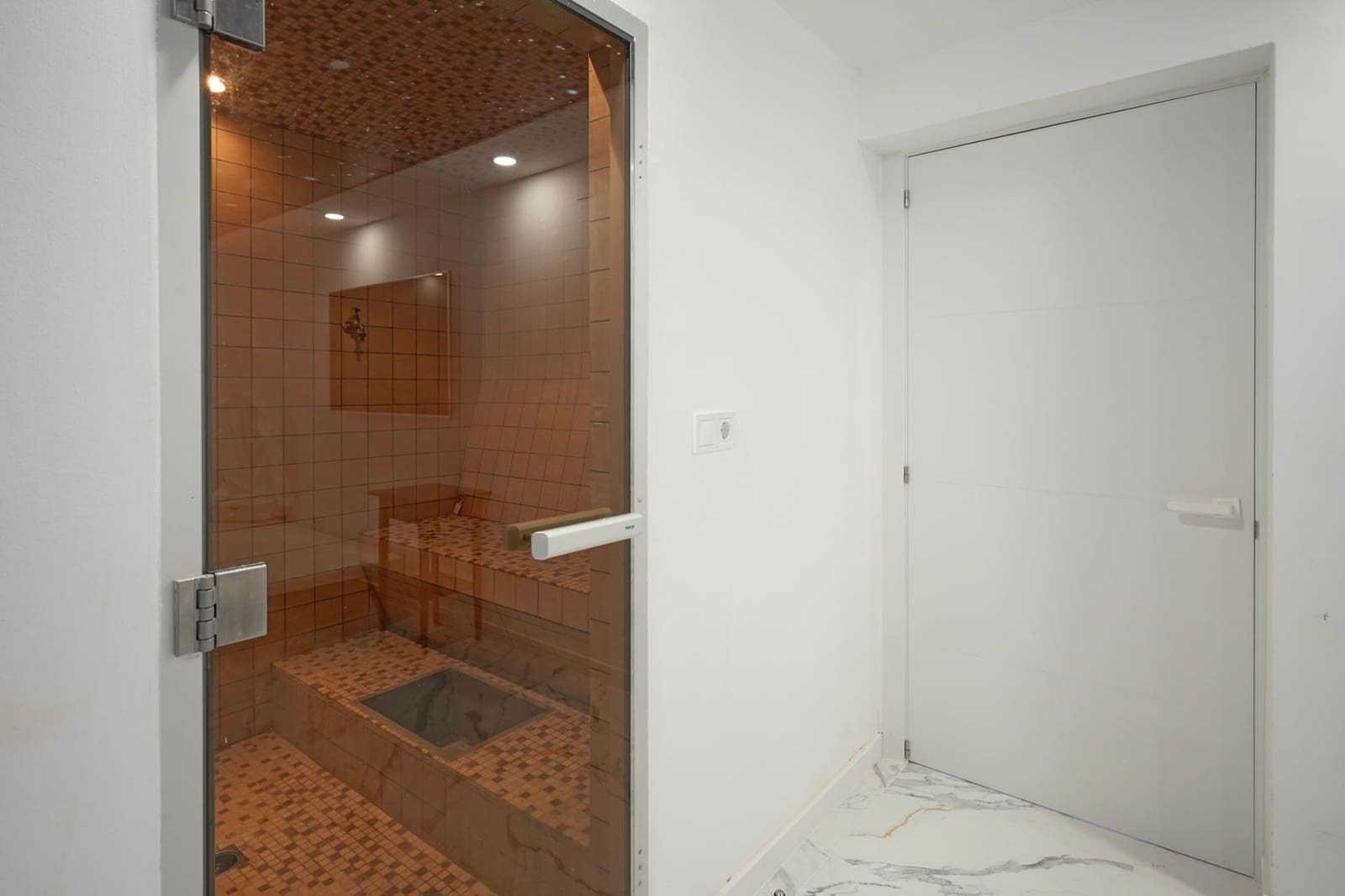 2 sypialnia Willa na sprzedaż w Calpe / Calp z garażem - 799 000 € (Ref: 9484277)