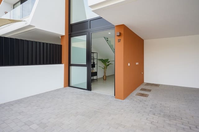 3 slaapkamer Halfvrijstaande villa te koop in Cometa - Carrió, Calpe / Calp met garage - € 755.000 (Ref: 9484282)