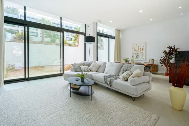 3 slaapkamer Halfvrijstaande villa te koop in Cometa - Carrió, Calpe / Calp met garage - € 755.000 (Ref: 9484282)