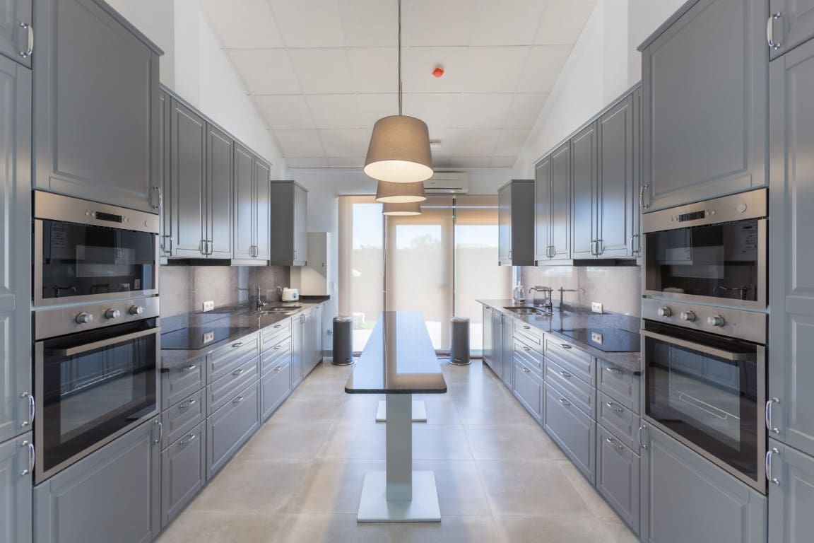 16 makuuhuone Hotelli myytävänä paikassa Javea / Xabia mukana 
autotalli - 2 800 000 € (Ref: 9484289)