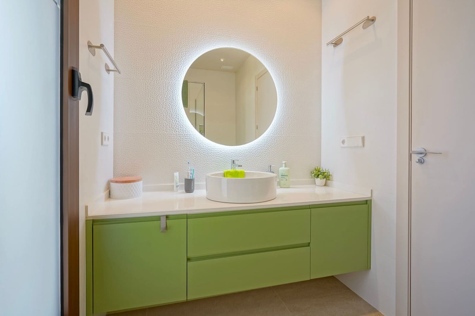 3 bedroom Villa for sale in Beniarbeig with garage - € 875,000 (Ref: 9484295)