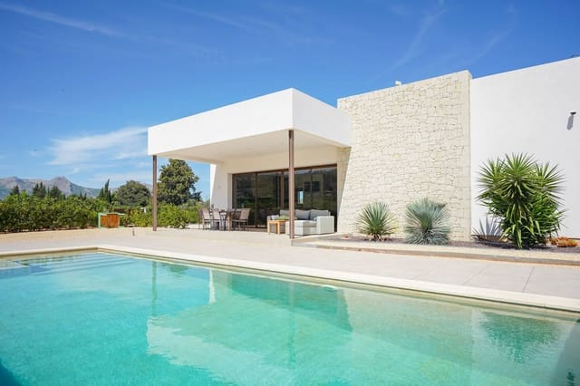 3 bedroom Villa for sale in Beniarbeig with garage - € 875,000 (Ref: 9484295)