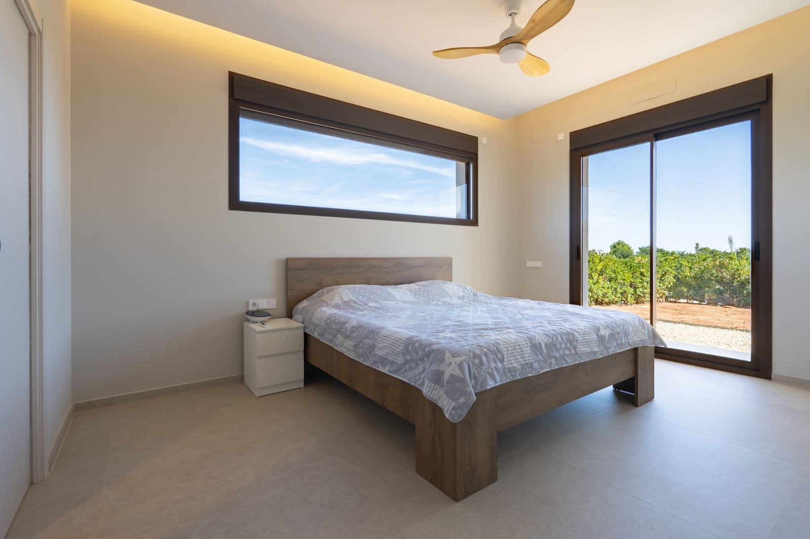 3 bedroom Villa for sale in Beniarbeig with garage - € 875,000 (Ref: 9484295)