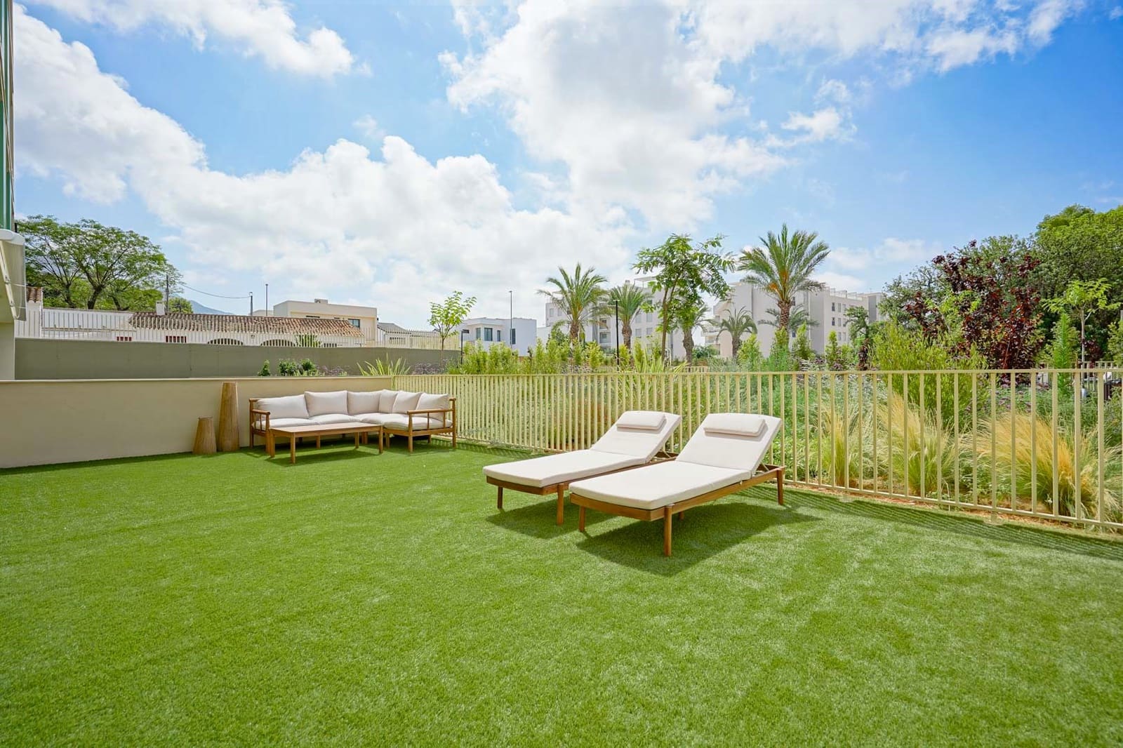 2 slaapkamer Strandappartement te koop in Denia - € 492.000 (Ref: 9484299)