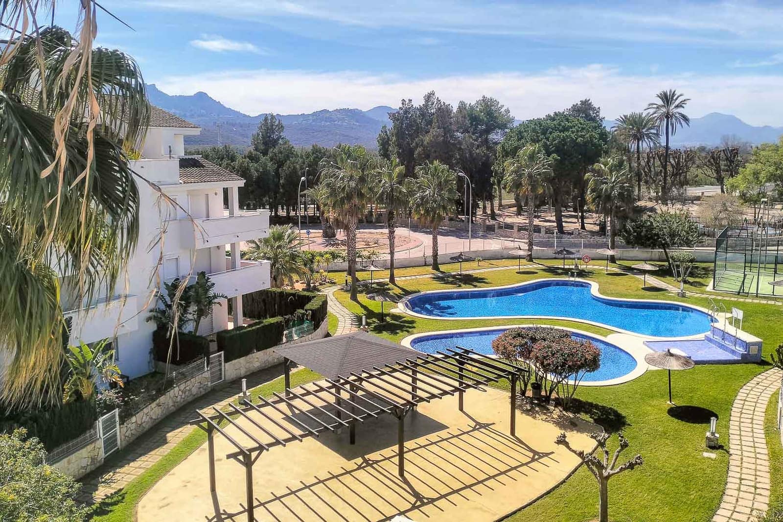 Ático de 2 habitaciones en Dénia en venta con garaje - 285.000 € (Ref: 9484303)