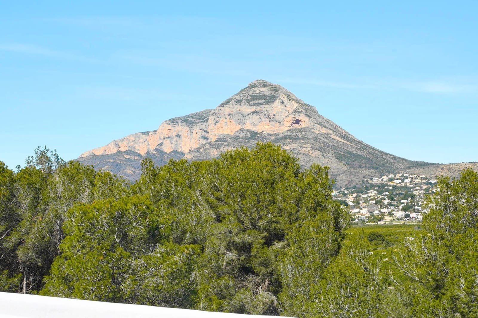 3 slaapkamer Villa te koop in Javea / Xabia met garage - € 1.095.000 (Ref: 9484309)