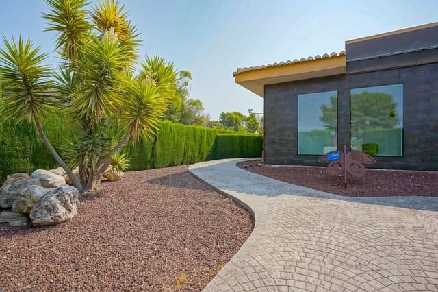 Business for sale in Partida Tosal - Zona del Castellans, Javea / Xàbia with garage - € 795,000 (Ref: 9484315)