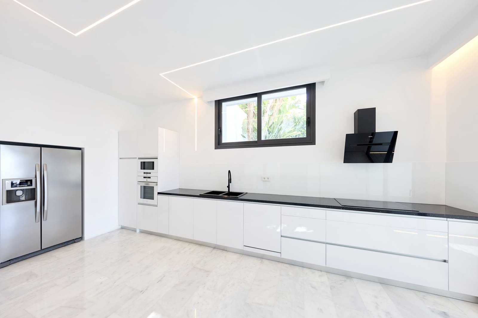 5 Zimmer Villa zu verkaufen in Altea mit Garage - 2.180.000 € (Ref: 9484322)