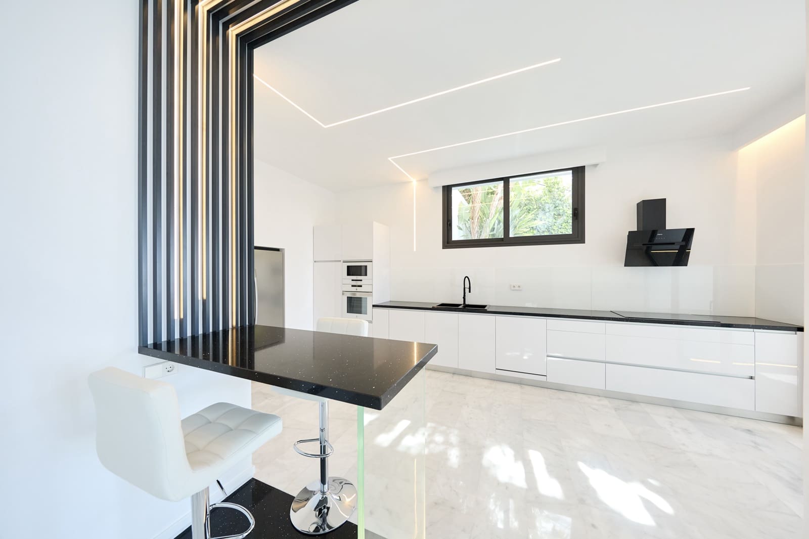 5 Zimmer Villa zu verkaufen in Altea mit Garage - 2.180.000 € (Ref: 9484322)