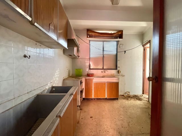 10 slaapkamer Commercieel te koop in Pedreguer - € 300.000 (Ref: 9484335)