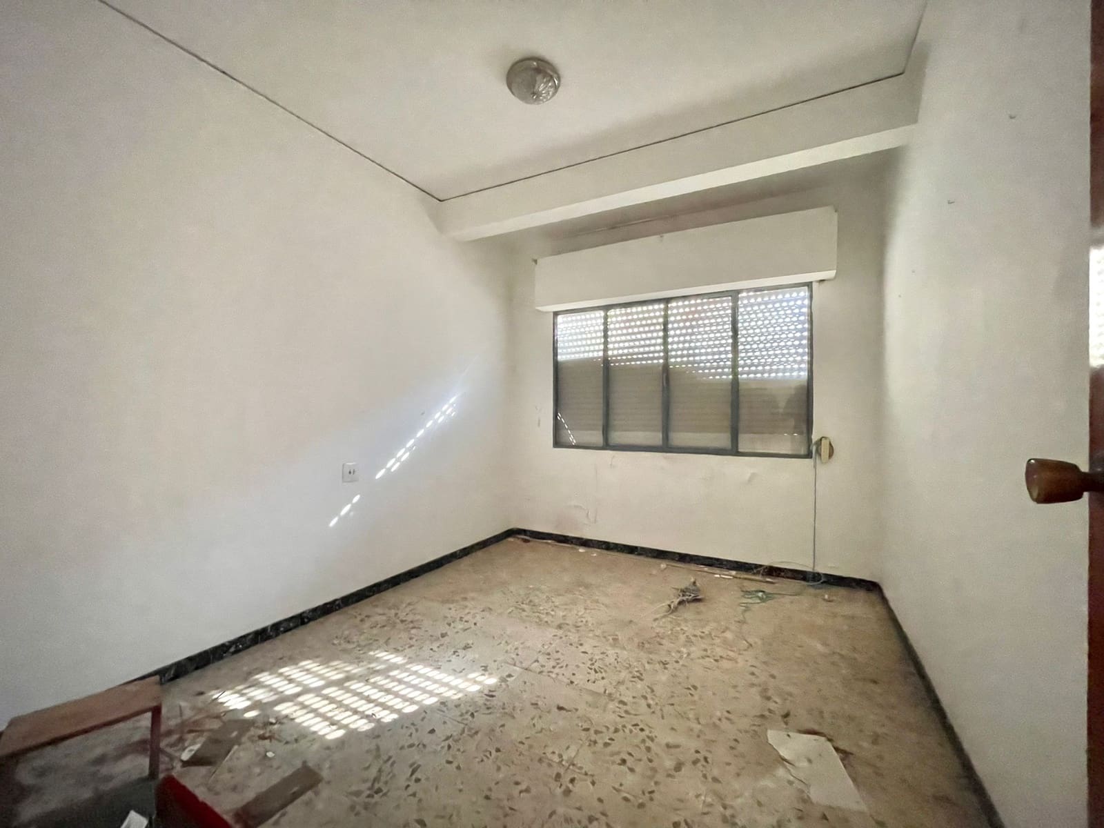 10 bedroom Commercial for sale in Pedreguer - € 300,000 (Ref: 9484335)