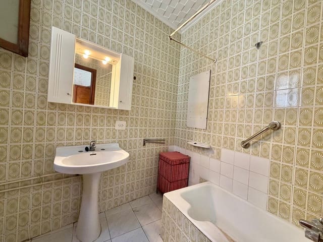 4 soveværelse Byhus til salg i Pedreguer - € 170.000 (Ref: 9484337)