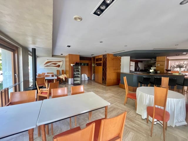 Restaurant/Bar til salgs i Pedreguer - € 1 500 000 (Ref: 9484340)