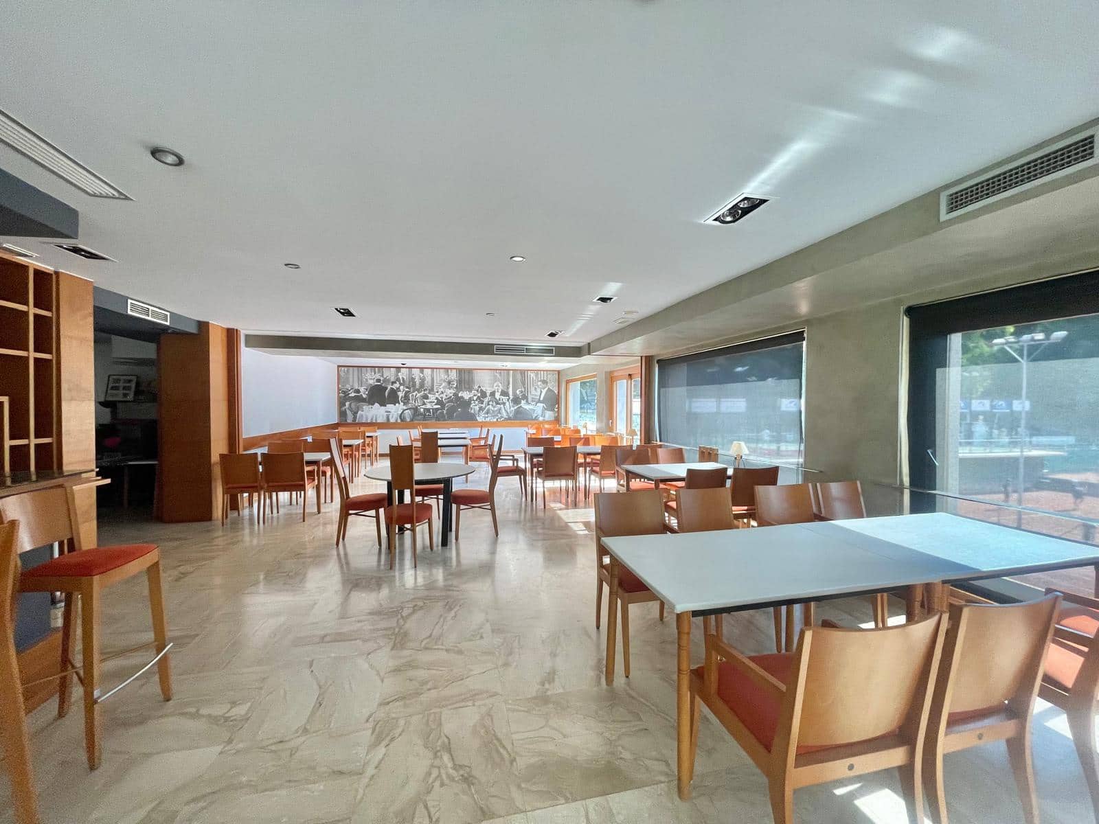 Restaurant/Bar for sale in Pedreguer - € 1,500,000 (Ref: 9484340)