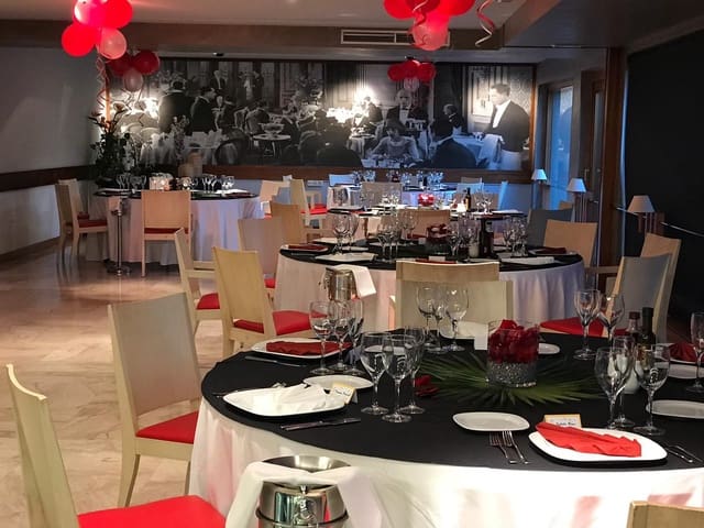 Restaurant/Bar til salgs i Pedreguer - € 1 500 000 (Ref: 9484340)