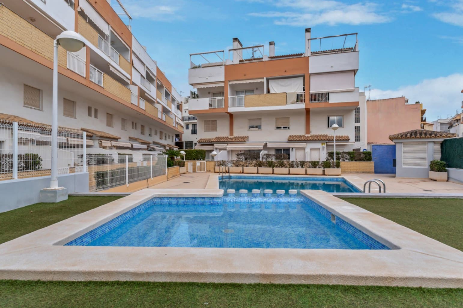 4 sovrum Lägenhet till salu i Javea / Xabia med garage - 390 000 € (Ref: 9484341)