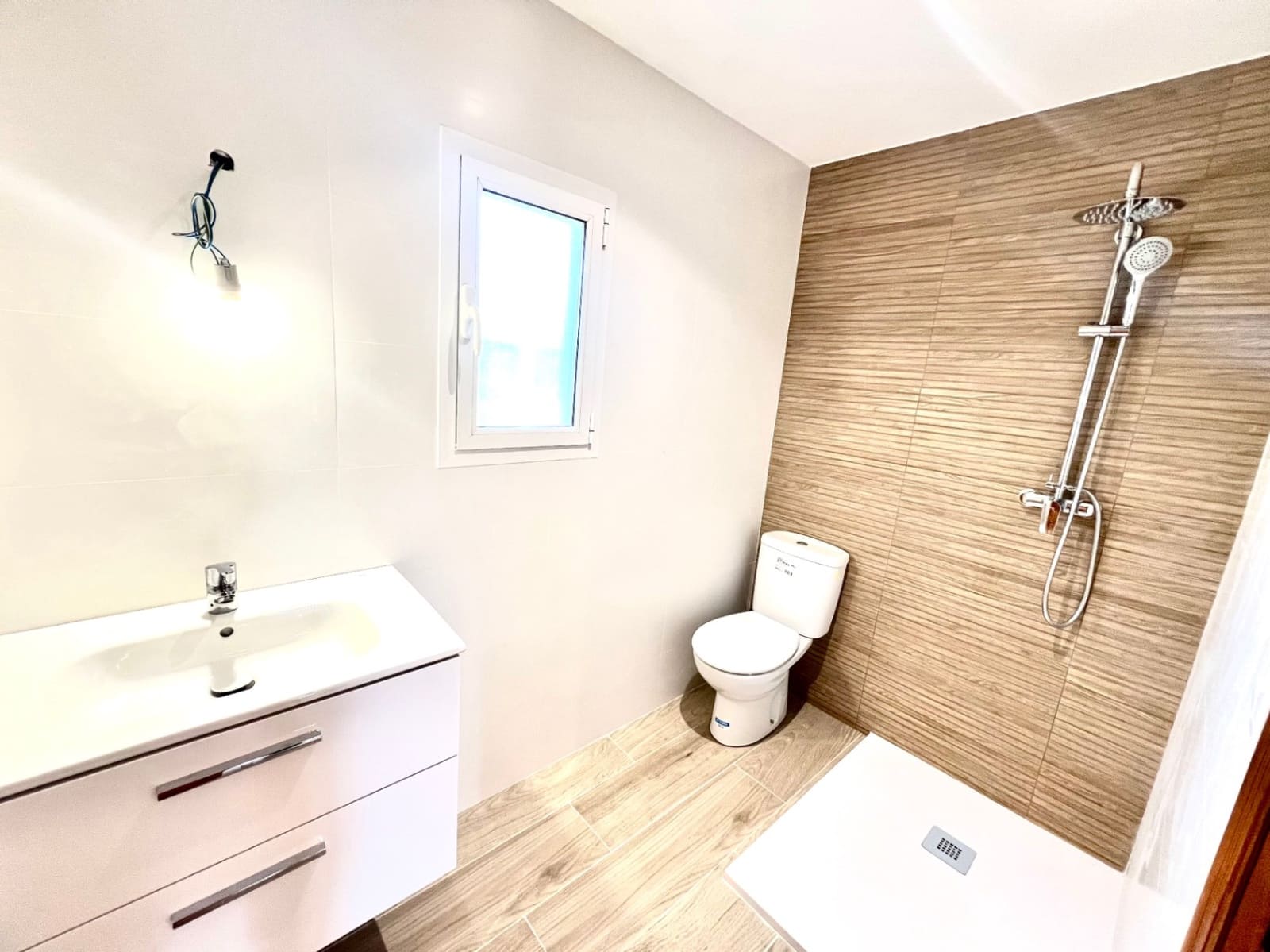 4 sovrum Villa till salu i Arenal med garage - 519 000 € (Ref: 9484347)