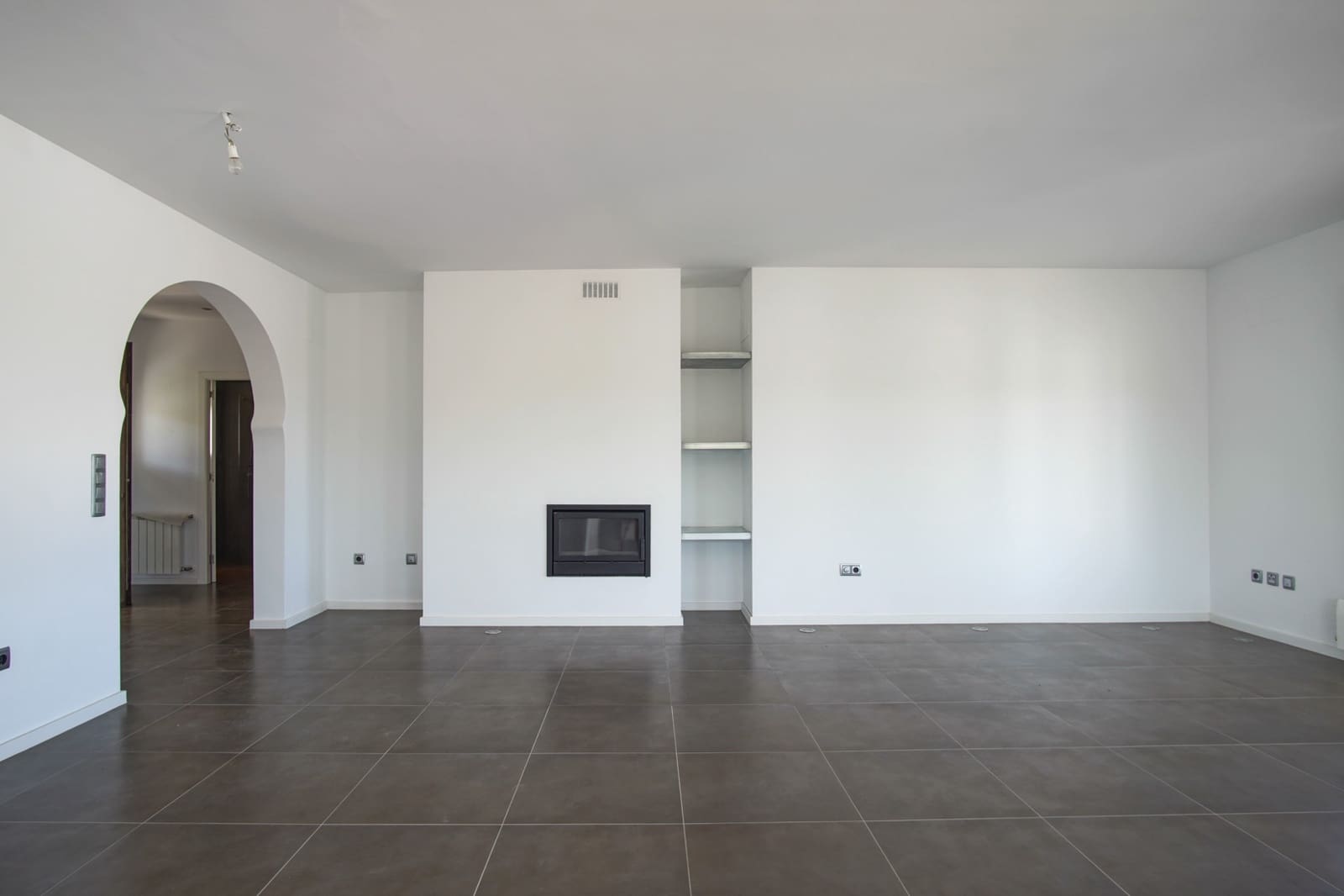 3 bedroom Villa for sale in Moraira with garage - € 1,440,000 (Ref: 9484351)