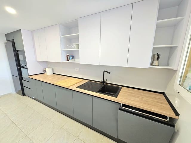 Apartamento de 3 habitaciones en Centro ciudad, Javea / Xàbia en alquiler con garaje - 1.250 € (Ref: 9484356)