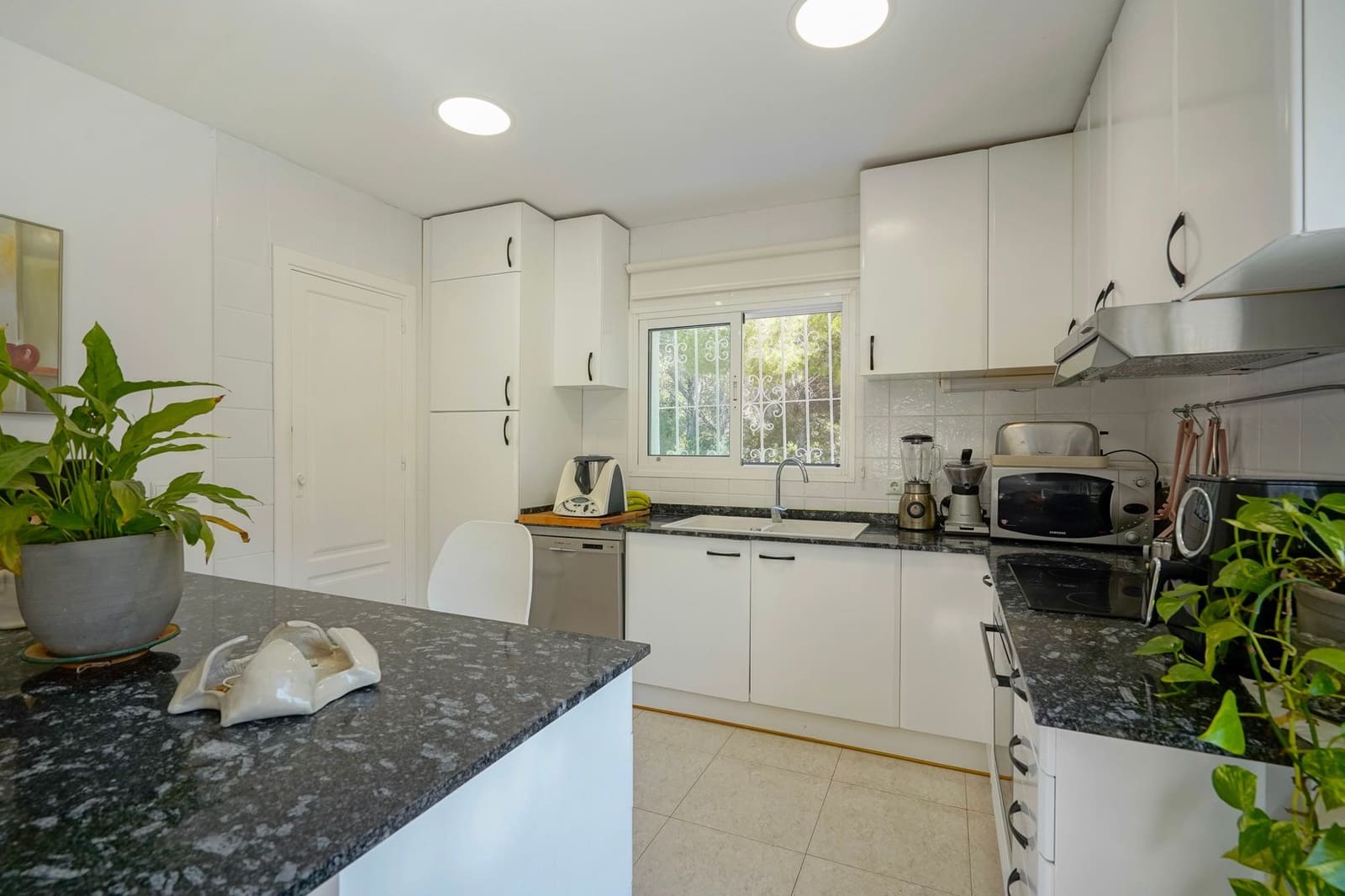 4 soveværelse Villa til salg i Benissa med garage - € 620.000 (Ref: 9484358)