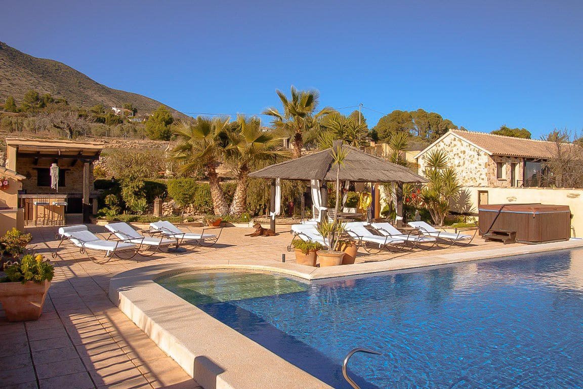 8 sypialnia Willa na sprzedaż w Benissa z garażem - 1 370 000 € (Ref: 9484362)