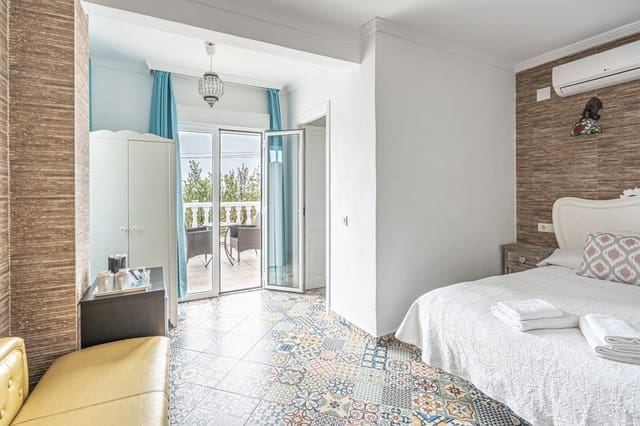 11 soverom Hotell til salgs i Calpe / Calp - € 850 000 (Ref: 9484366)