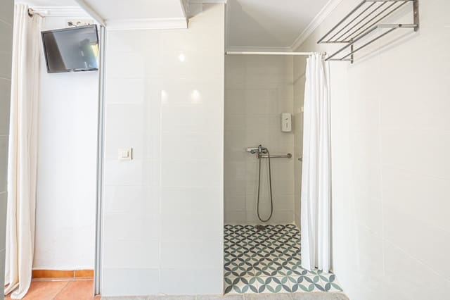 11 soverom Hotell til salgs i Calpe / Calp - € 850 000 (Ref: 9484366)