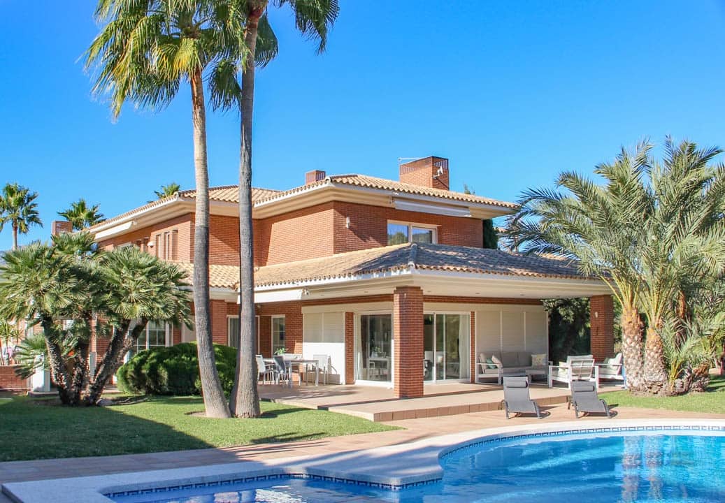 7 bedroom Villa for sale in Benidorm - € 1,595,000 (Ref: 9484394)