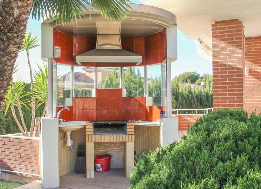 7 bedroom Villa for sale in Benidorm - € 1,595,000 (Ref: 9484394)