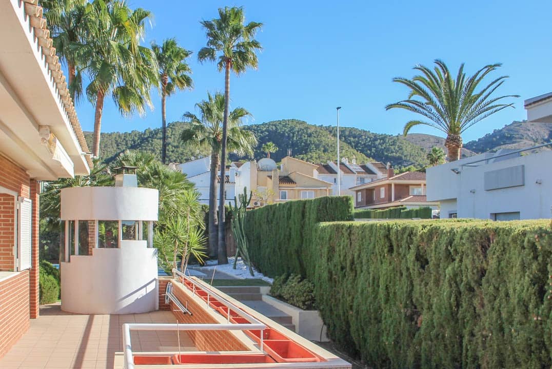 7 bedroom Villa for sale in Benidorm - € 1,595,000 (Ref: 9484394)