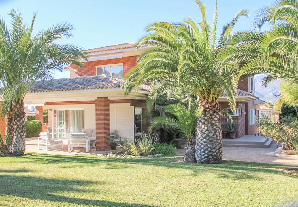 7 bedroom Villa for sale in Benidorm - € 1,595,000 (Ref: 9484394)