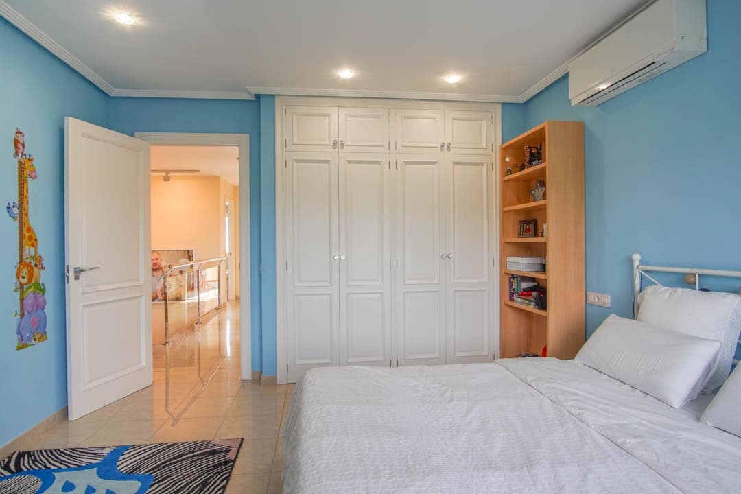 7 bedroom Villa for sale in Benidorm - € 1,595,000 (Ref: 9484394)