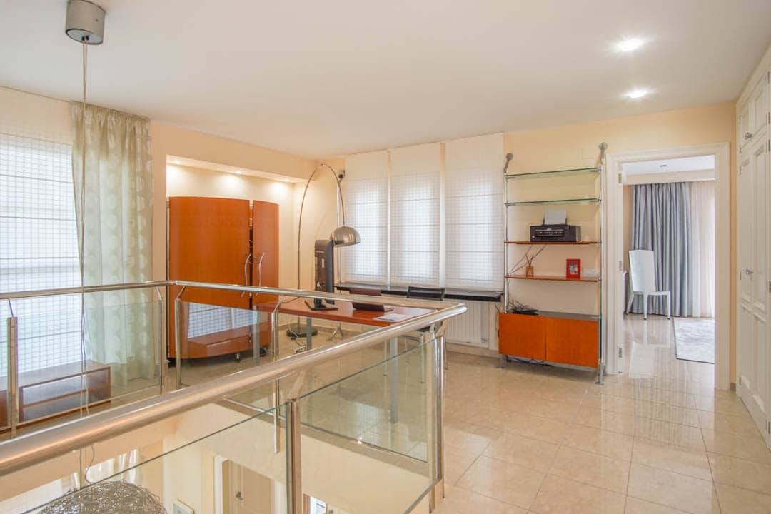 7 bedroom Villa for sale in Benidorm - € 1,595,000 (Ref: 9484394)