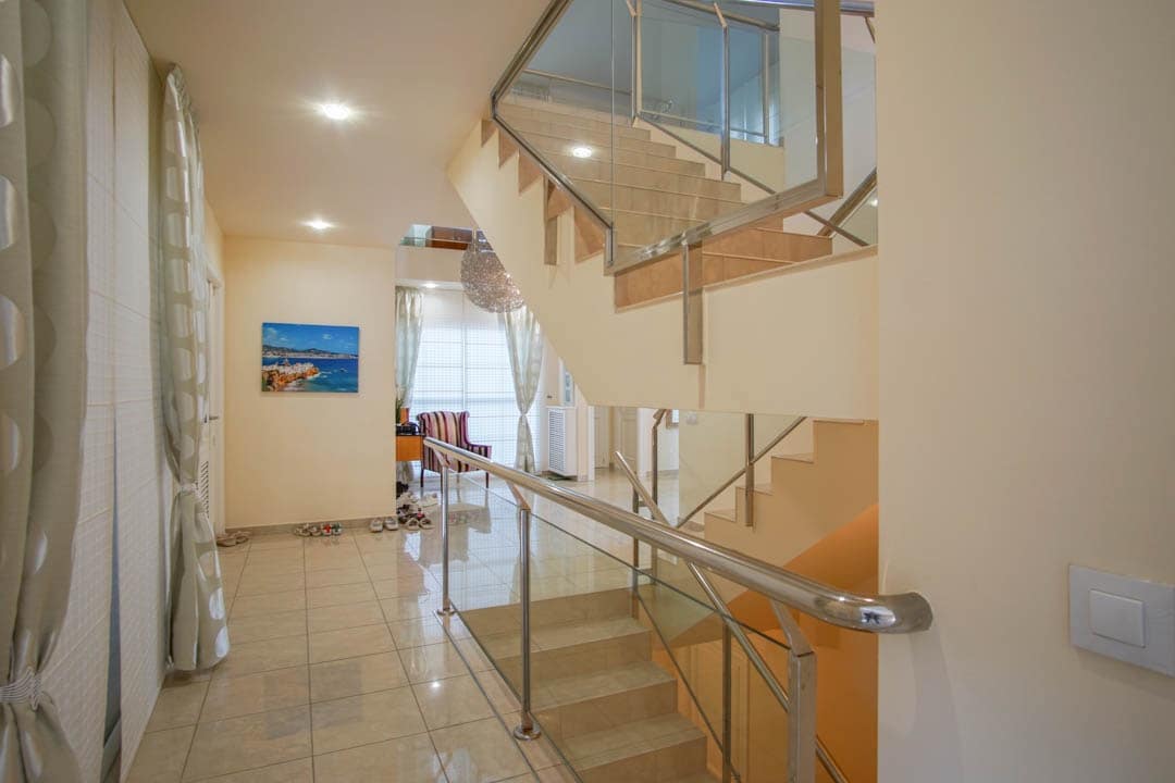 7 bedroom Villa for sale in Benidorm - € 1,595,000 (Ref: 9484394)