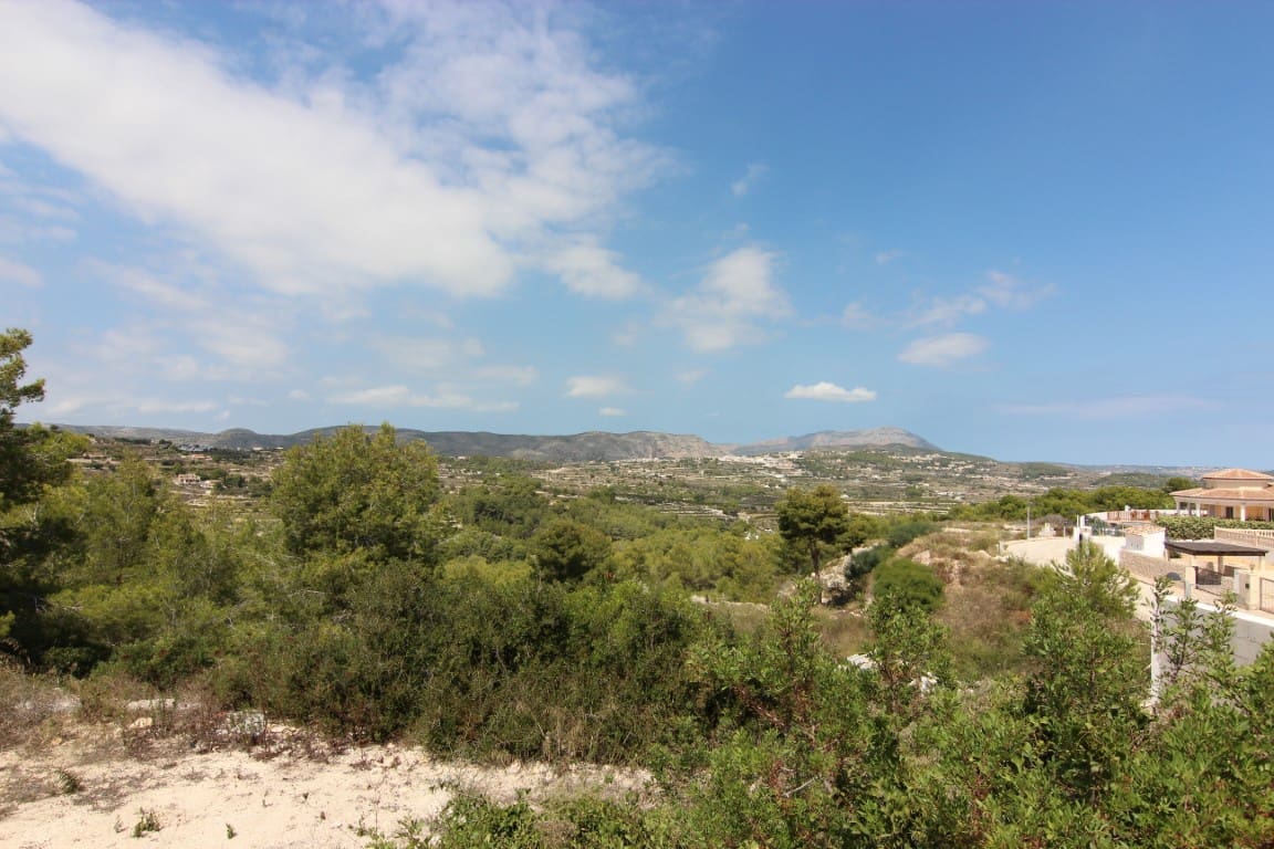 Building Plot for sale in Teulada - € 300,000 (Ref: 9484407)