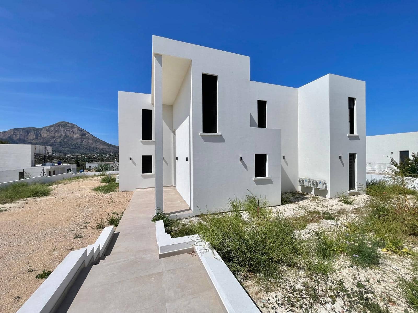 3 bedroom Villa for sale in Javea / Xabia with garage - € 1,250,000 (Ref: 9484425)