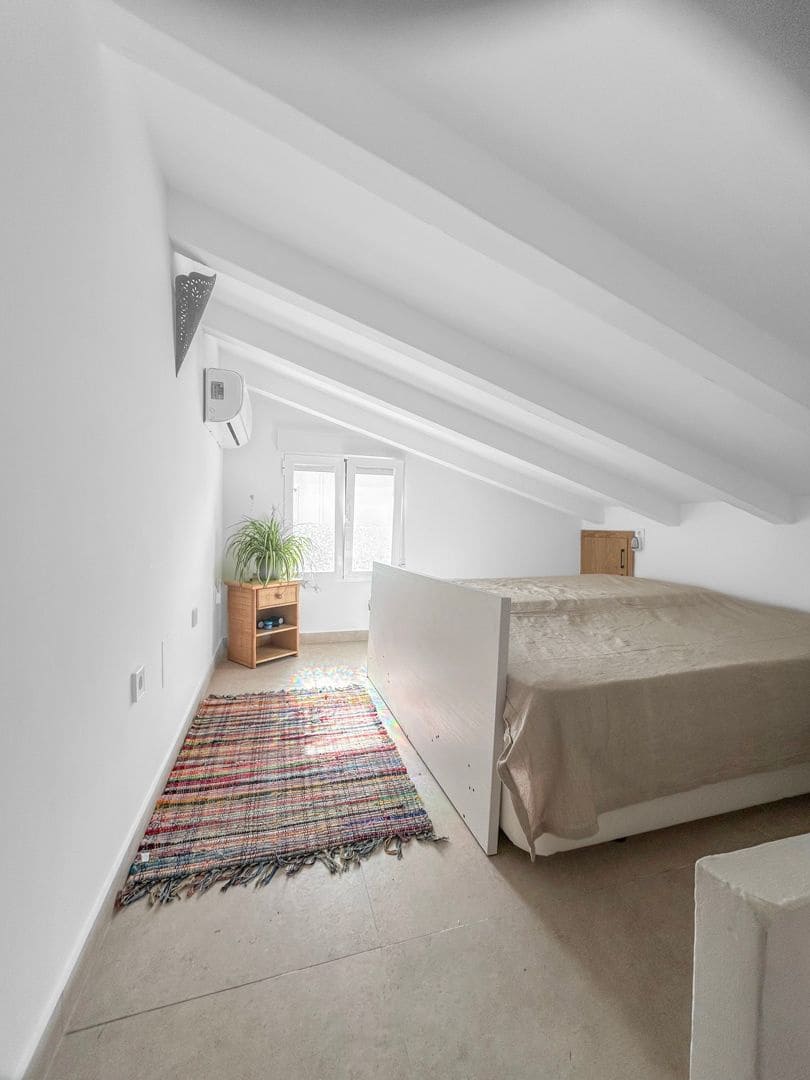 Pareado de 2 habitaciones en Dénia en venta - 295.000 € (Ref: 9484437)