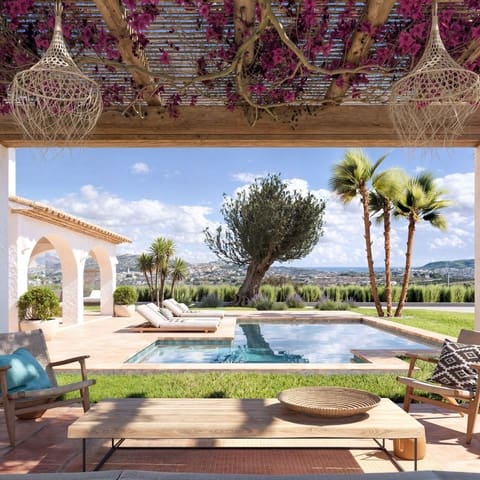 4 bedroom Villa for sale in Teulada Pueblo, Teulada-Moraira - € 1,795,000 (Ref: 9484447)